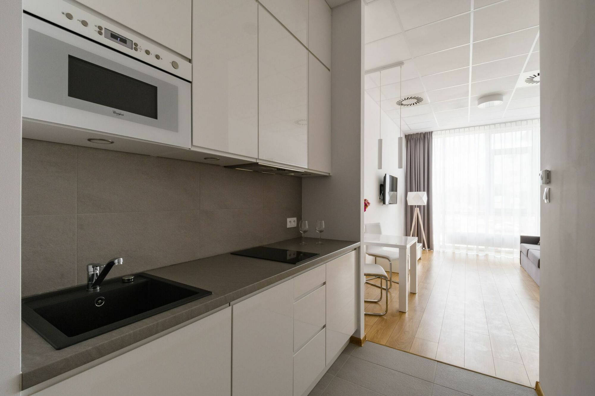 Varsovia Apartamenty Jerozolimskie Buitenkant foto