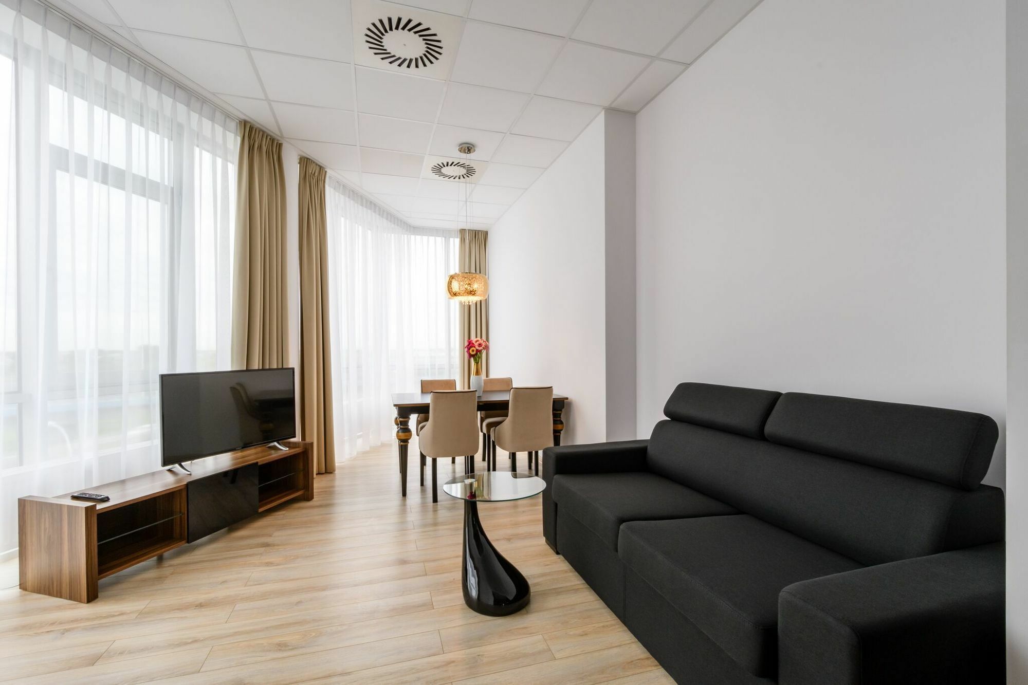 Varsovia Apartamenty Jerozolimskie Buitenkant foto